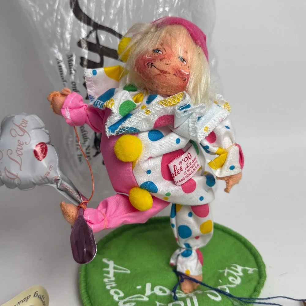 1990 Annalee‎ Doll Society Clown Doll Polka Dot PS I Love You Balloon